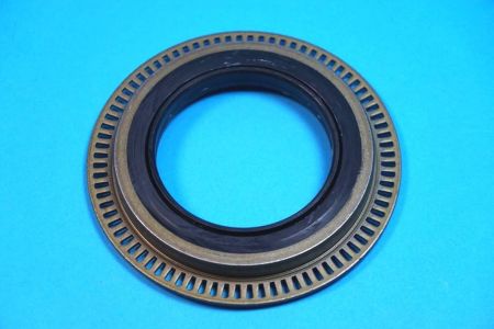 Shaft sealing ring with flywheel 75x110/134x10/17 NBR BS dph black